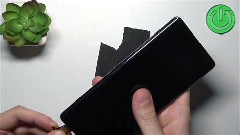 Inserting SIM and SD Cards into VIVO V29 .
